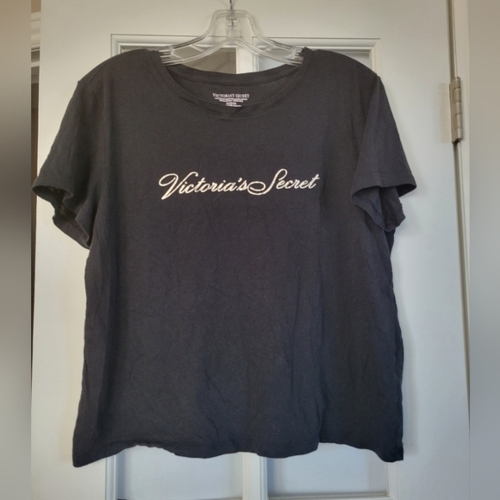 Victoria's Secret‎ cropped pajama top